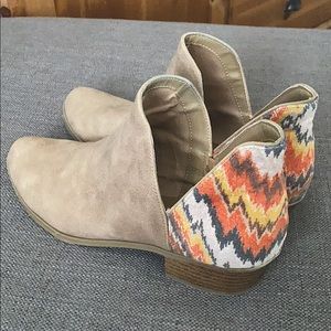 Indigo Rd booties